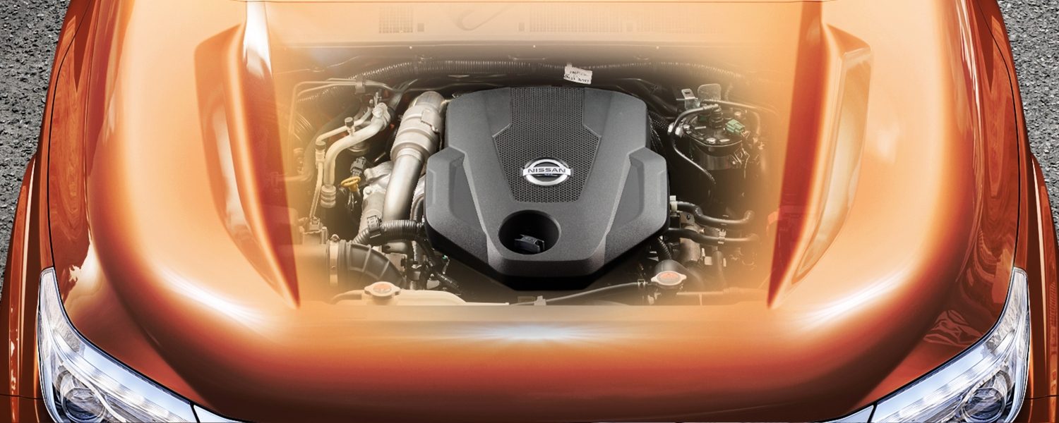 Nissan Navara ghost view of the engine through the hood