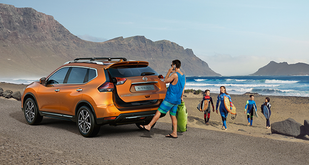 NISSAN MOTION ACTIVATED LIFTGATE